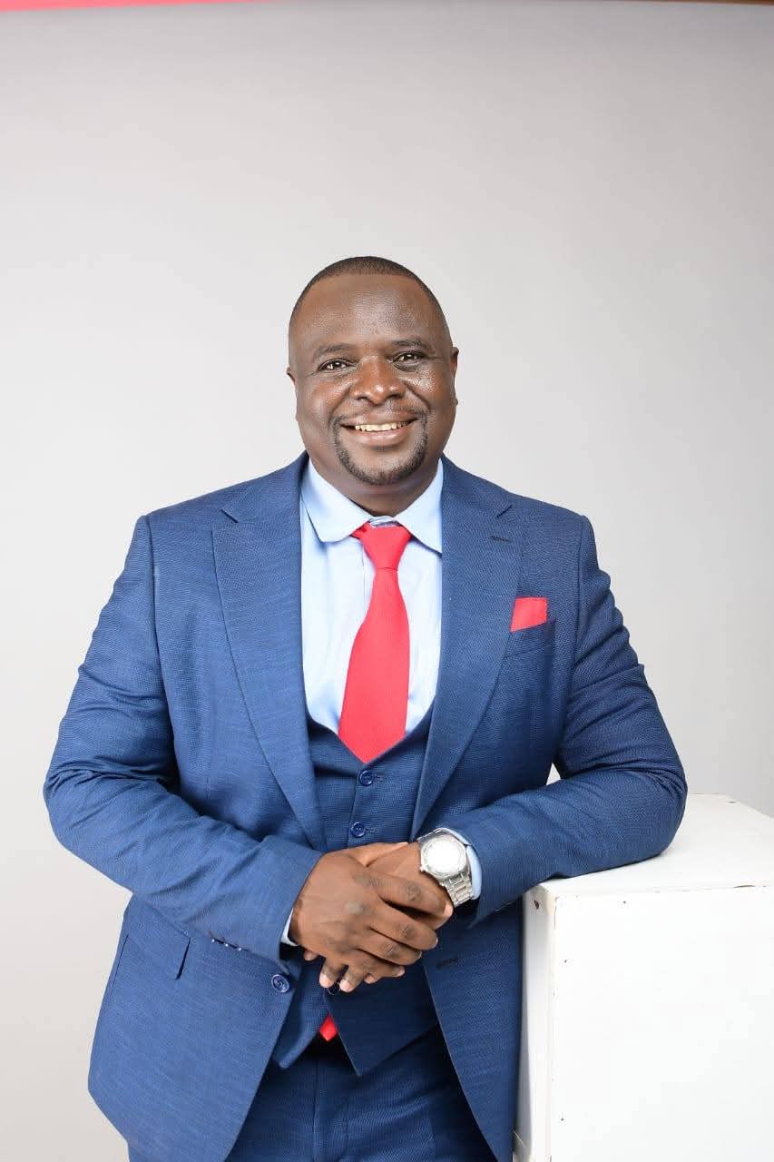 Edward Khaoya inspiring students